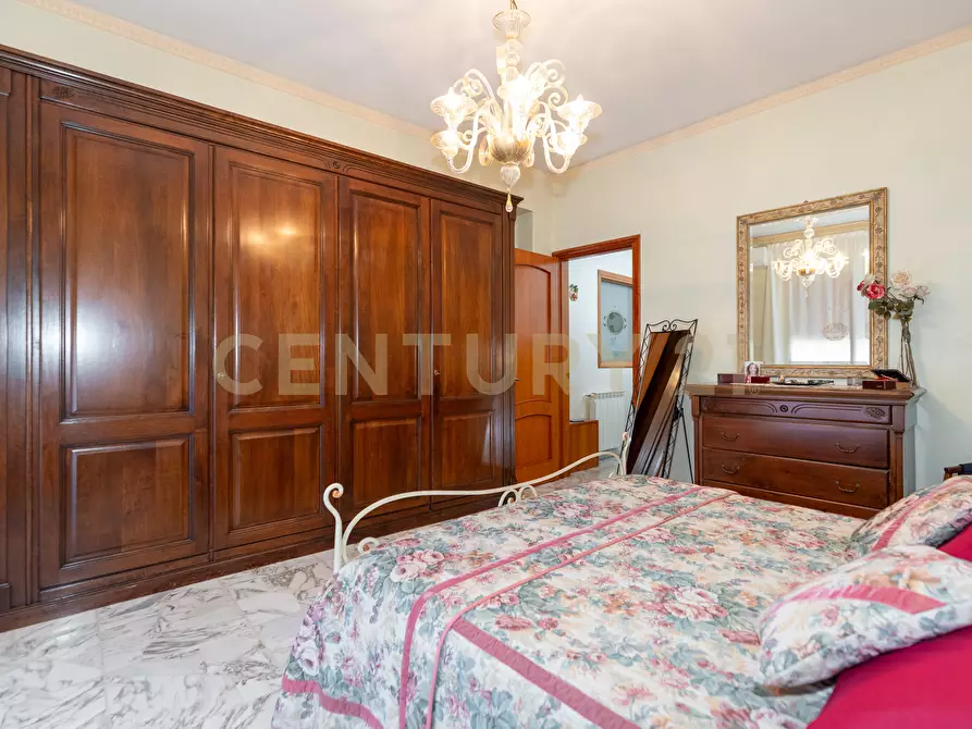 Immagine 50 di Pentalocale in vendita  in Piazza Giovanni Longo 122 a Misterbianco