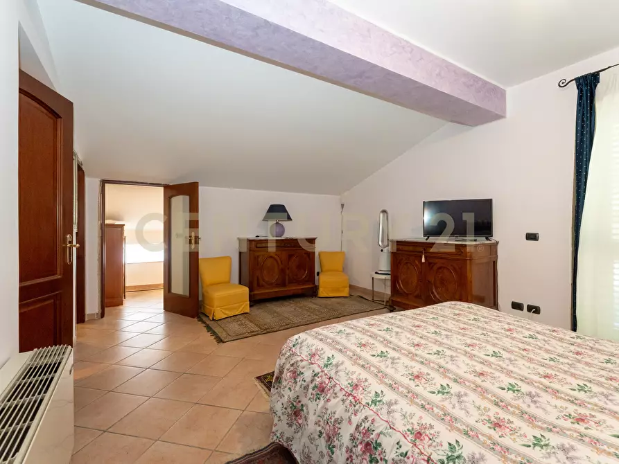 Immagine 103 di Villa in vendita  in Via Ottavia Penna 50 a Caltagirone