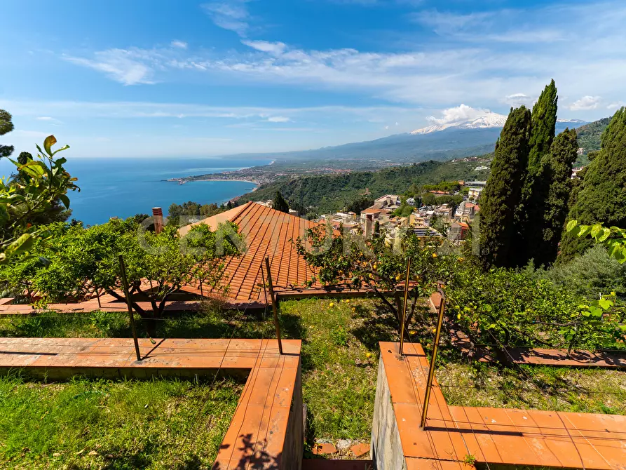 Immagine 55 di Villa in vendita  in Via Leonardo Da Vinci 5 a Taormina