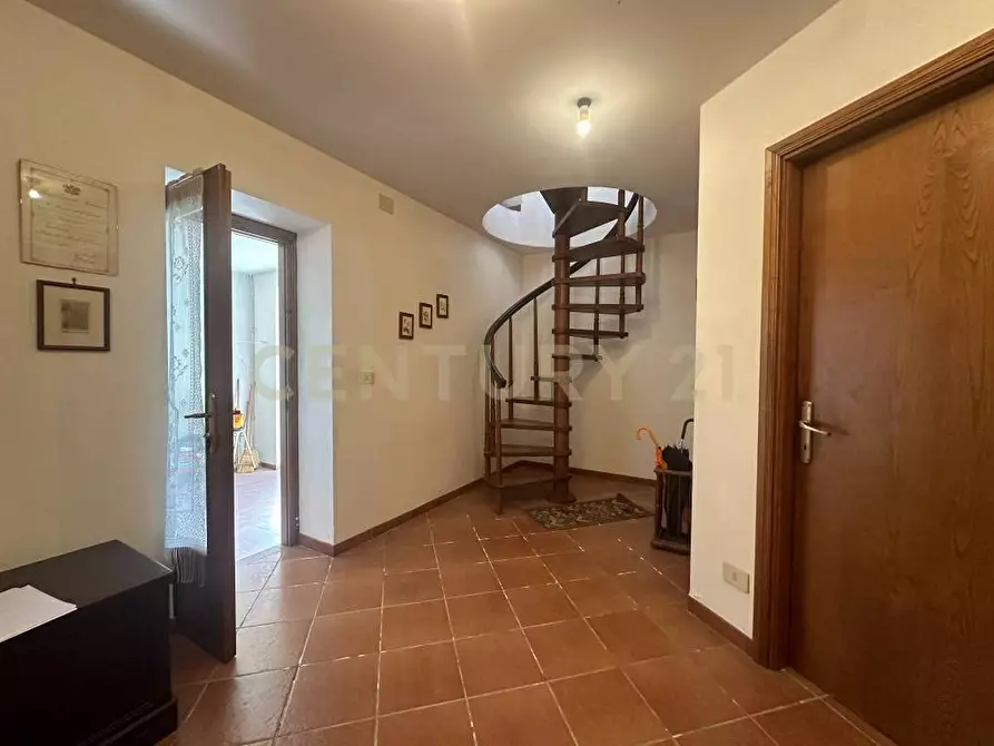 Immagine 14 di Villa in vendita  in Via Dante Alighieri a Semproniano