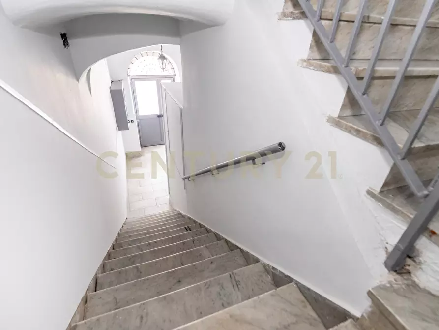 Immagine 14 di Pentalocale in vendita  in Via Recupero 38 a Catania