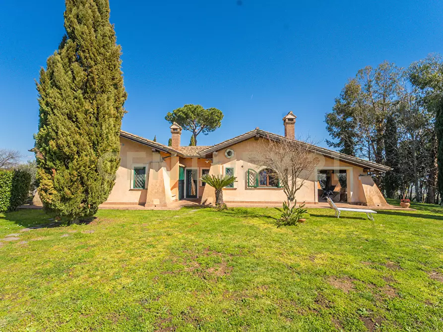 Immagine 4 di Villa in vendita  in Via Santa Lucia 1900 a Morlupo