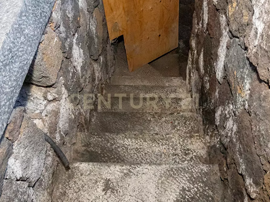 Immagine 47 di Villa in vendita  in SS284 a Adrano