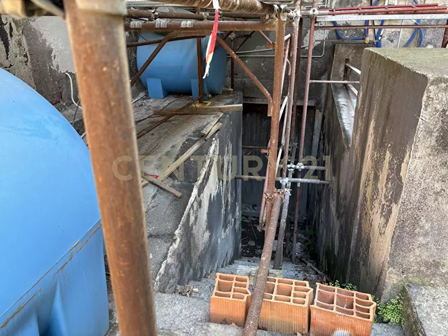 Immagine 25 di Locale commerciale in vendita  in Via 6 Aprile 59 a Catania