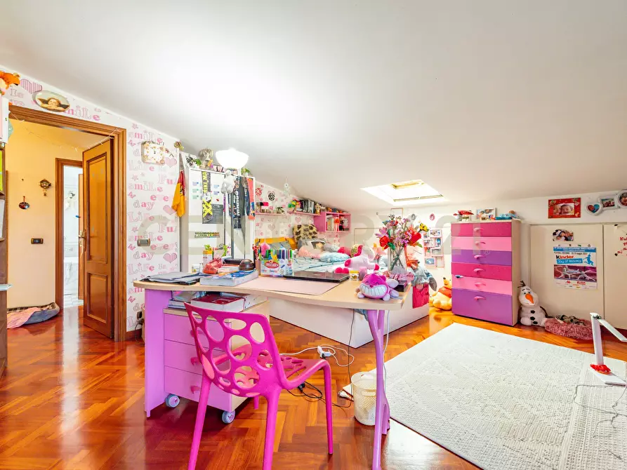 Immagine 10 di Villa in vendita  in Via Aci Sant'Antonio 21 a Roma