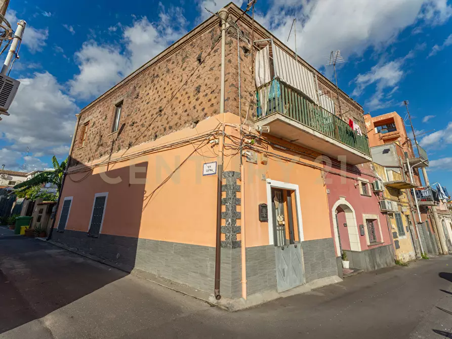 Immagine 6 di Bilocale in vendita  in via adelia 98 a Catania