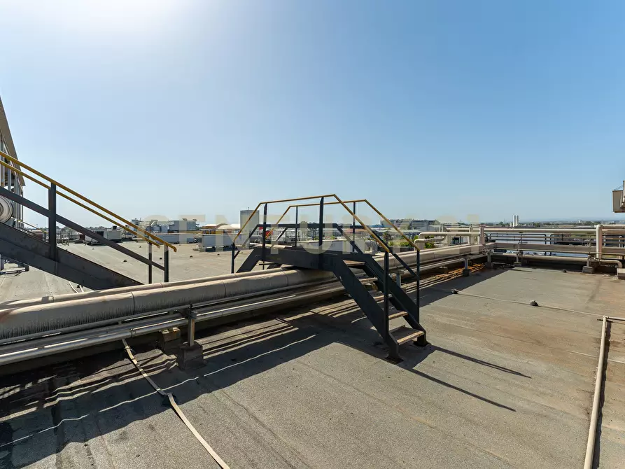 Immagine 58 di Attività artigianale in vendita  in Strada III Mimosa 14 a Catania