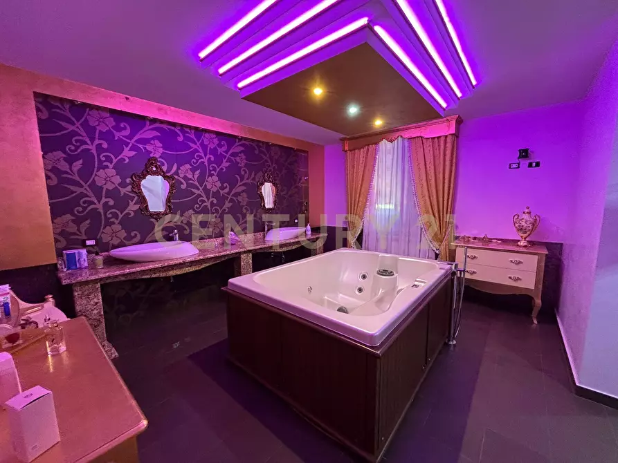 Immagine 27 di Pentalocale in vendita  in Via Giuseppe Basile 2 a Agrigento