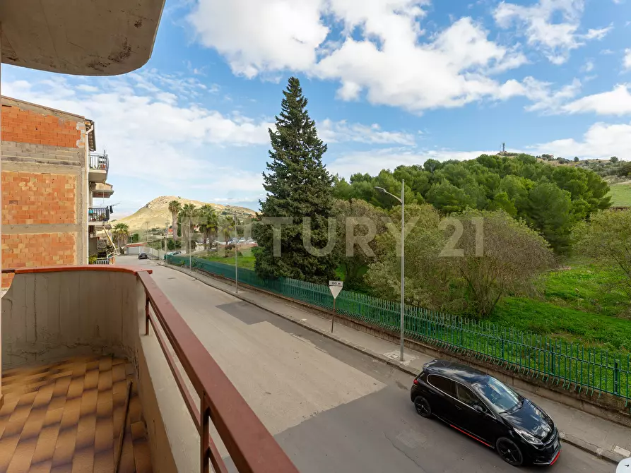 Immagine 21 di Appartamento in vendita  in Via Montegrappa 35 a Ramacca