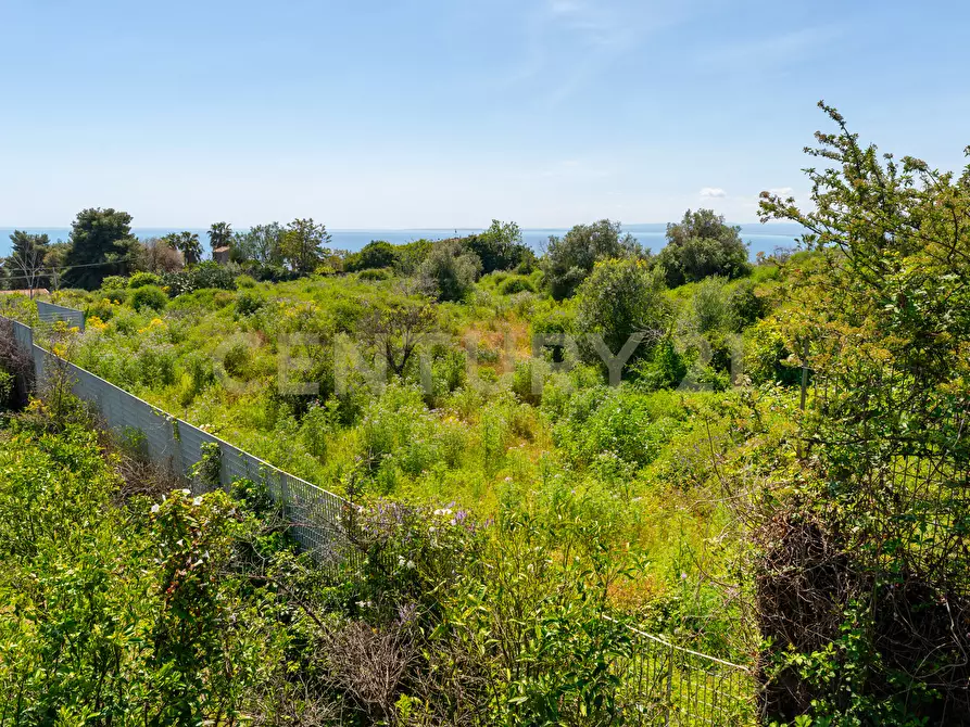 Immagine 28 di Villa in vendita  in Via Nino Martoglio S.N. a Aci Castello