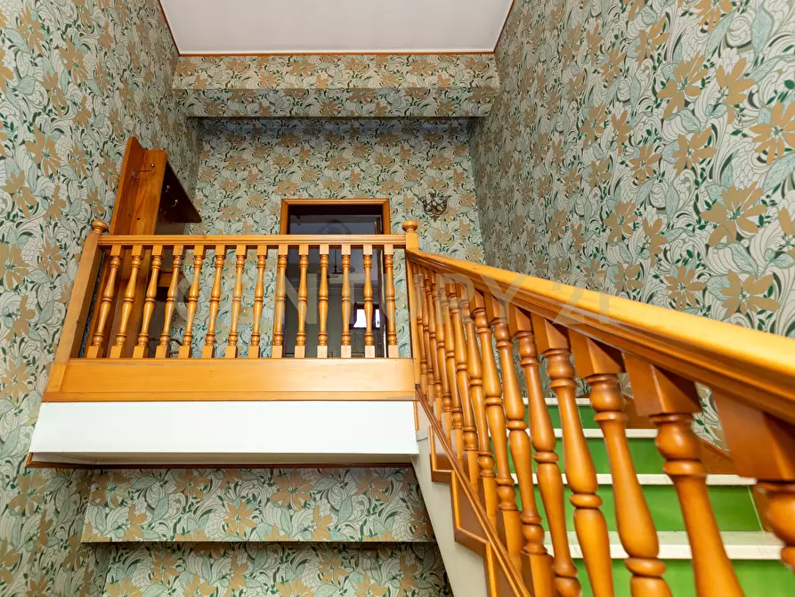 Immagine 13 di Pentalocale in vendita  in Via Vittorio Emanuele 181 a Viagrande