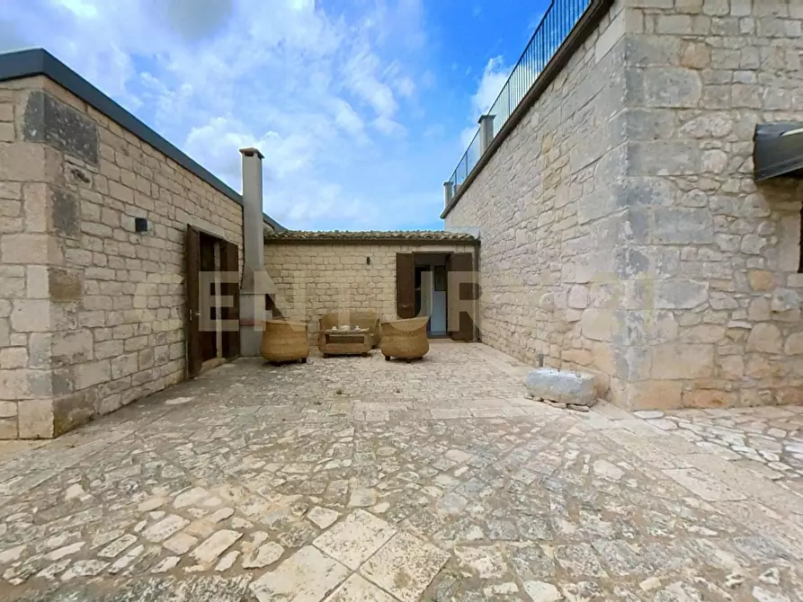 Immagine 43 di Villa in vendita  in Via Passo Parrino 19 a Modica
