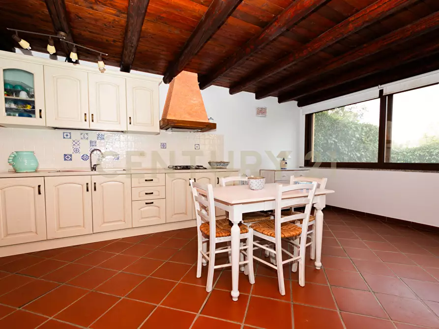 Immagine 19 di Casa indipendente in vendita  in Via Madrid a San Teodoro