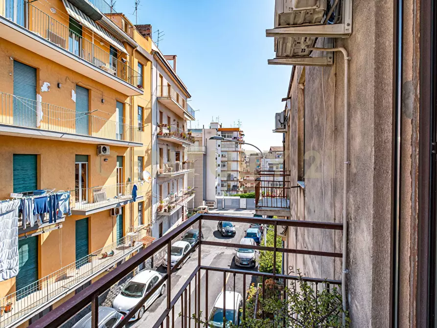 Immagine 3 di Bilocale in vendita  in Via Trecastagni 9 a Catania