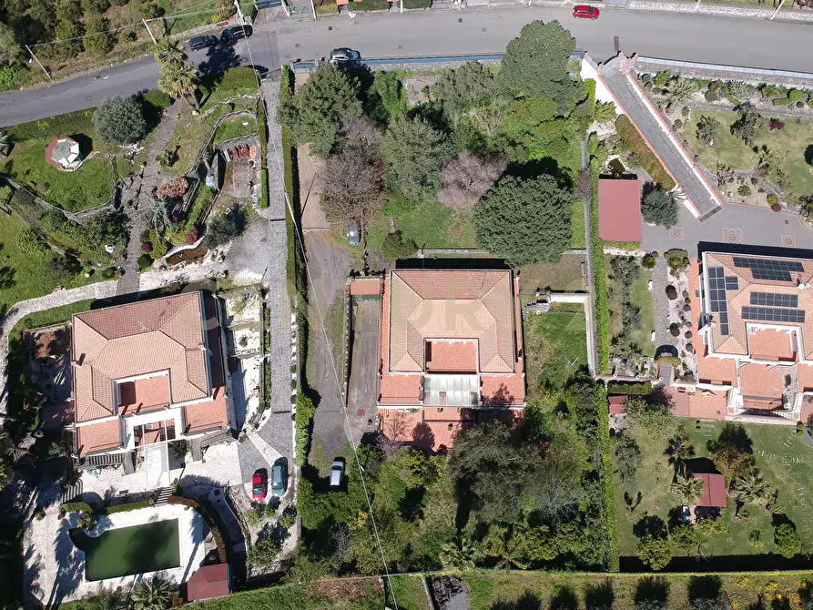 Immagine 94 di Villa in vendita  in Via Alcaloro Petrone 47 a Viagrande