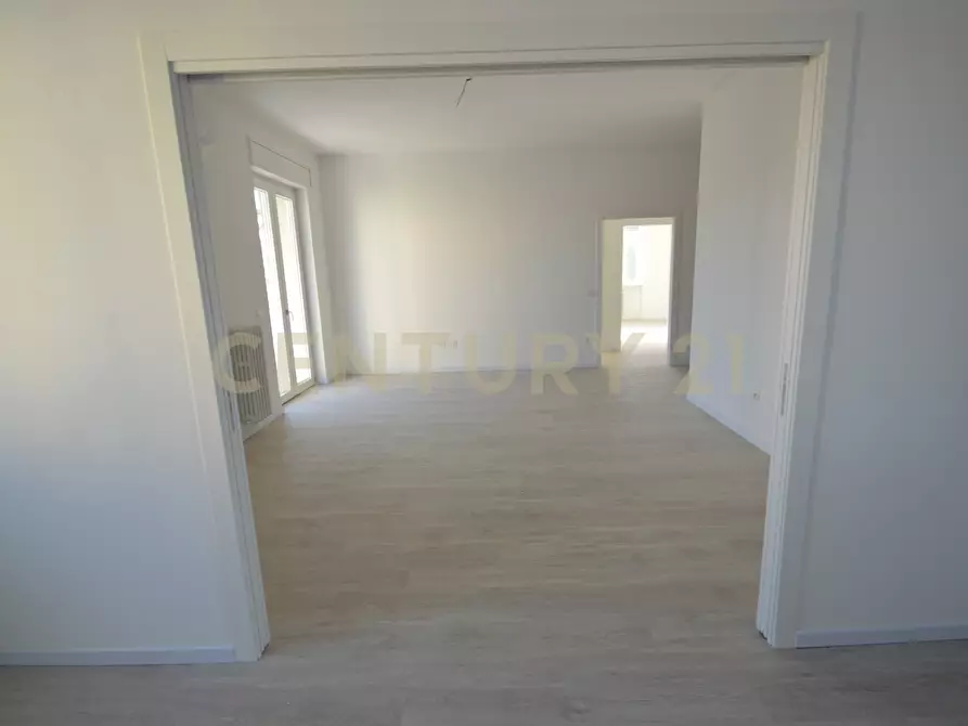 Immagine 4 di Pentalocale in vendita  in Viale Giulio Cesare 3 a Grosseto