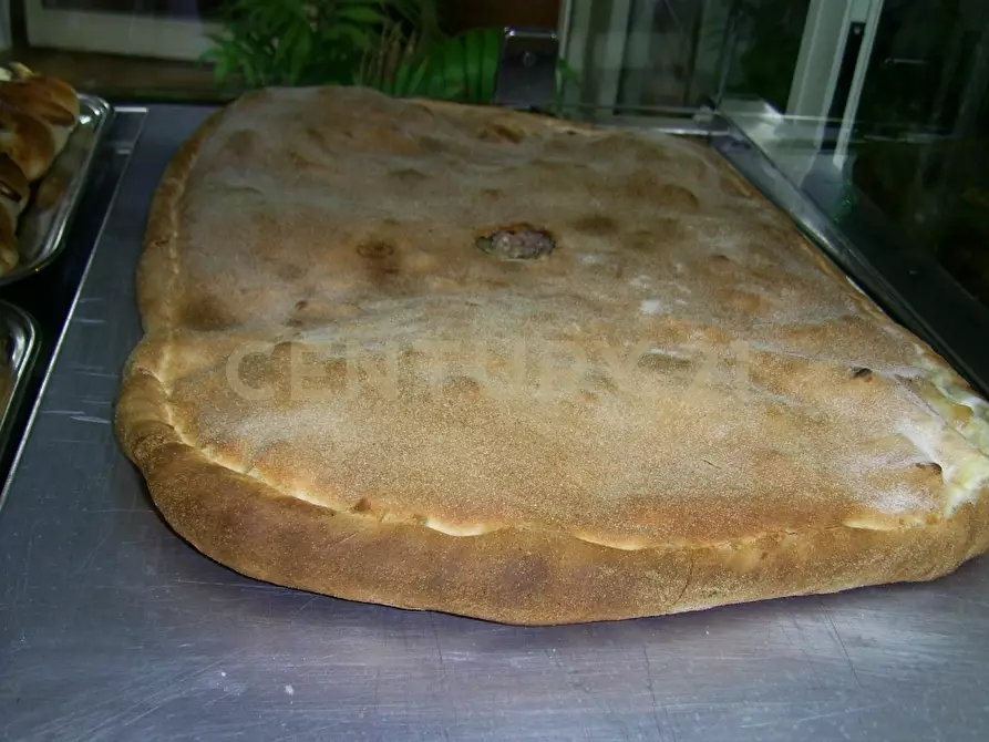 Immagine 17 di Pizzeria / Pub in vendita  in Via della Regione 1 a San Giovanni La Punta