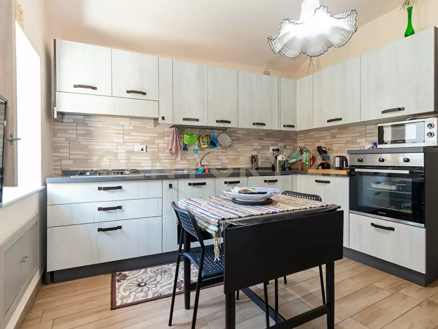 Immagine 6 di Pentalocale in vendita  in Via Recupero 38 a Catania