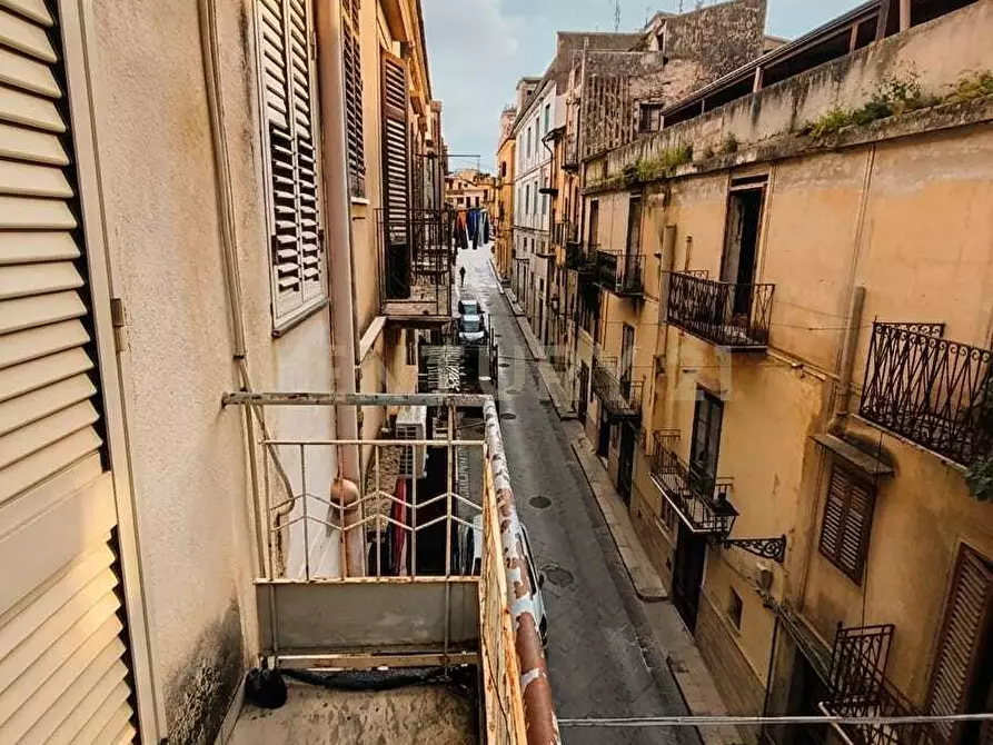 Immagine 10 di Trilocale in vendita  in Via Badalamenti a Carini