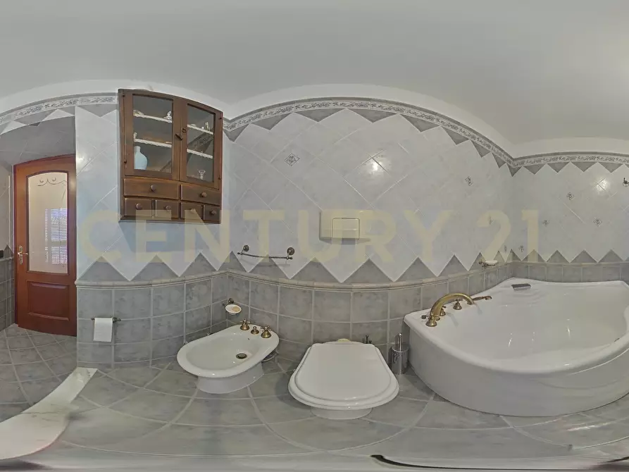 Immagine 171 di Villa in vendita  in Via Ottavia Penna 50 a Caltagirone