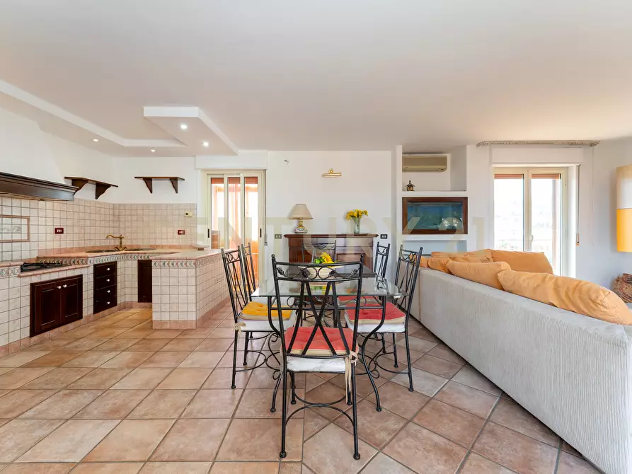 Immagine 9 di Attico in vendita  in Via Finocchiari 12 a Aci Catena