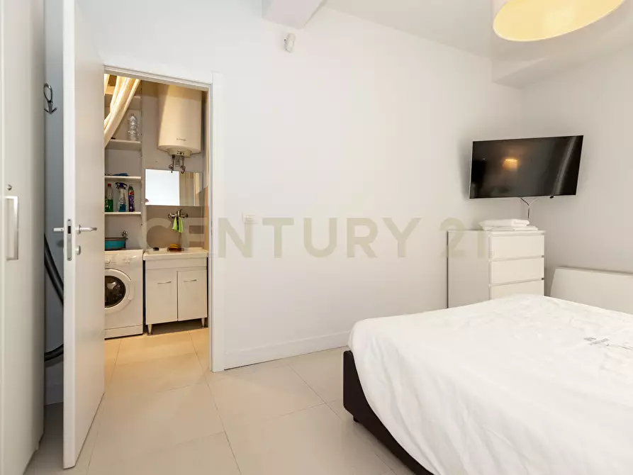 Immagine 32 di Trilocale in vendita  in Via Ruggero Leoncavallo 5 a Catania