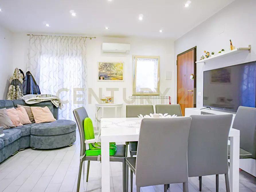 Immagine 1 di Trilocale in vendita  in Via Giuseppe Simili 73-77 a Catania