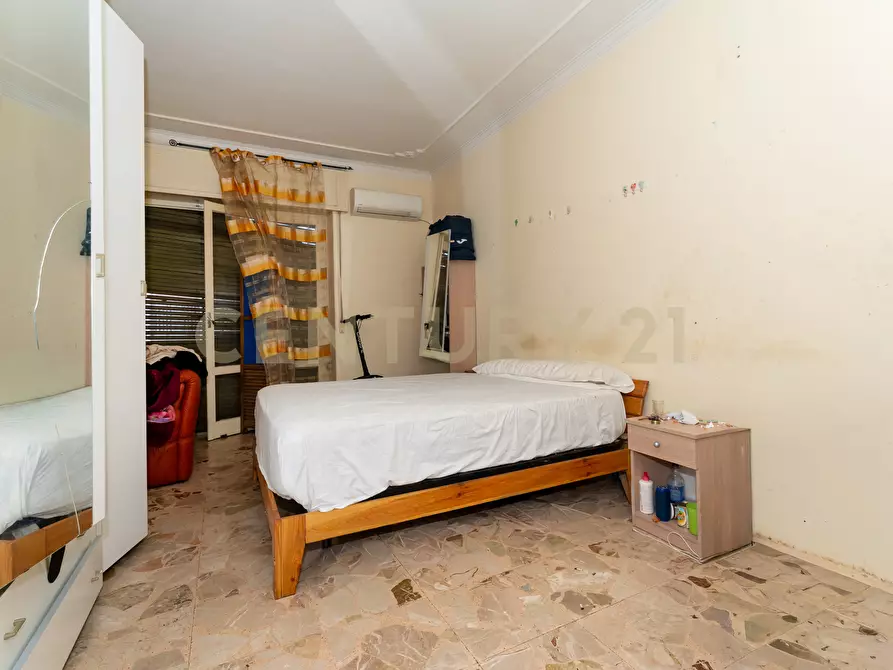 Immagine 23 di Pentalocale in vendita  in Viale Andrea Doria 13 a Catania