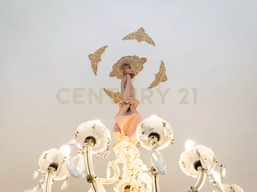 Immagine 11 di Casa indipendente in vendita  in Via Giuseppe Garibaldi 68 a Nicolosi