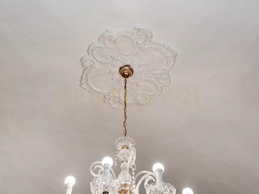Immagine 15 di Pentalocale in vendita  in Via Antonino di Sangiuliano 185 a Catania