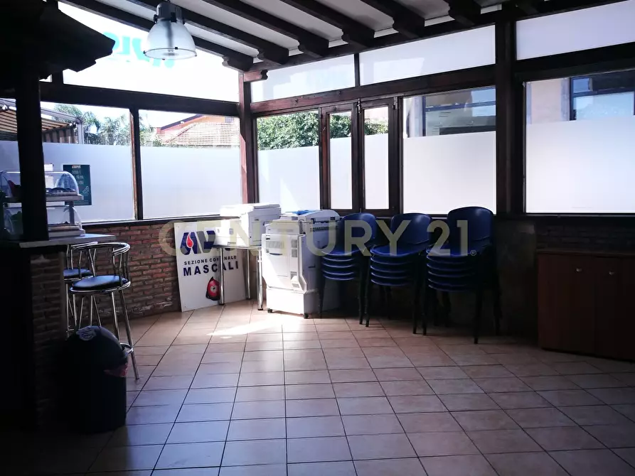 Immagine 16 di Locale commerciale in vendita  in Via Siculo Orientale 488 a Catania