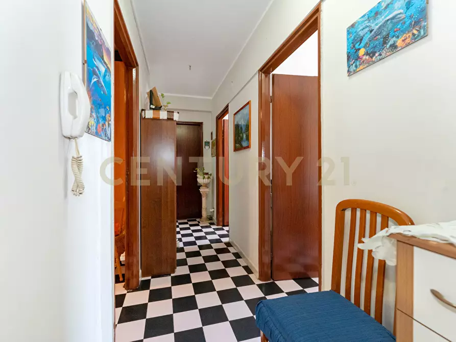 Immagine 45 di Quadrilocale in vendita  in Viale San Teodoro 7 a Catania