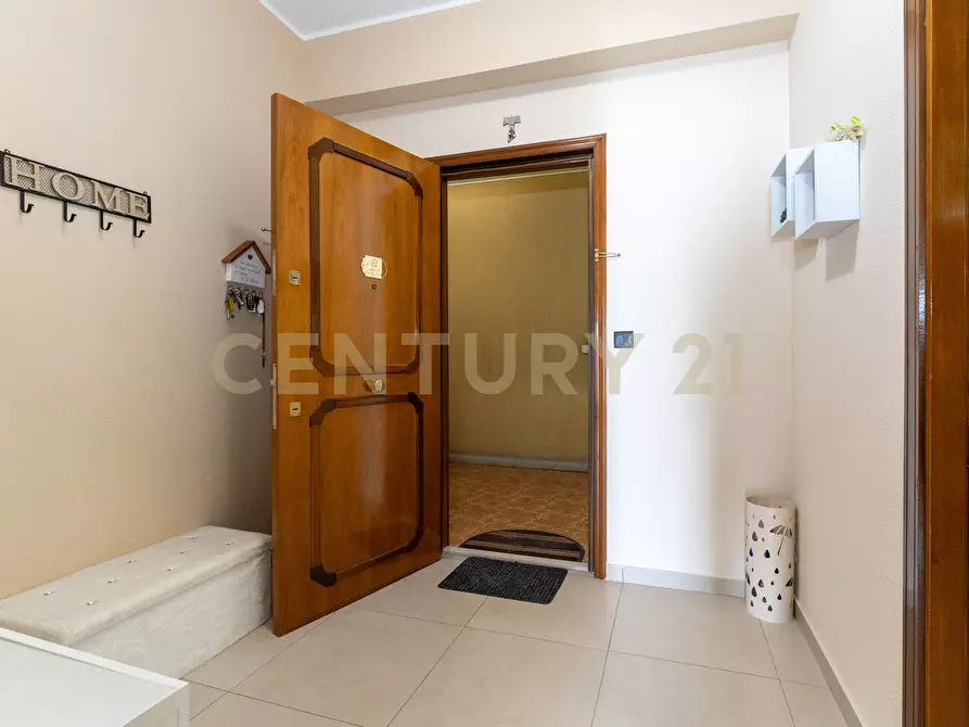 Immagine 10 di Quadrilocale in vendita  in Via Jacopo Vignerio 5 a Catania