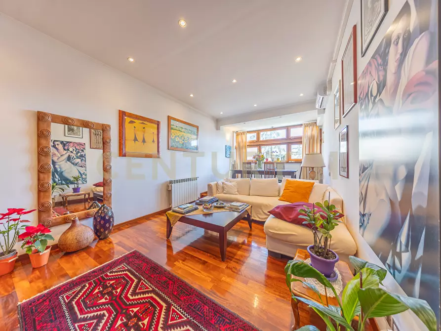 Immagine 7 di Trilocale in vendita  in Via Paolo Barison 14 a Roma