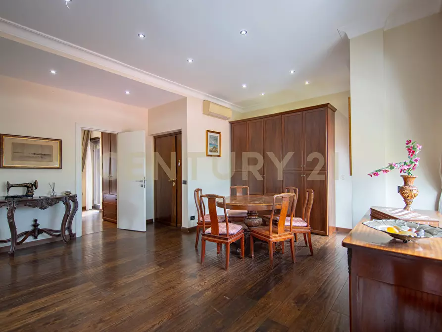 Immagine 5 di Trilocale in vendita  in Via Aurelia 301 a Roma