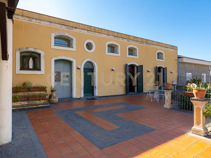 Immagine 1 di Casa indipendente in vendita  in Via Palombaro 56 a Santa Venerina