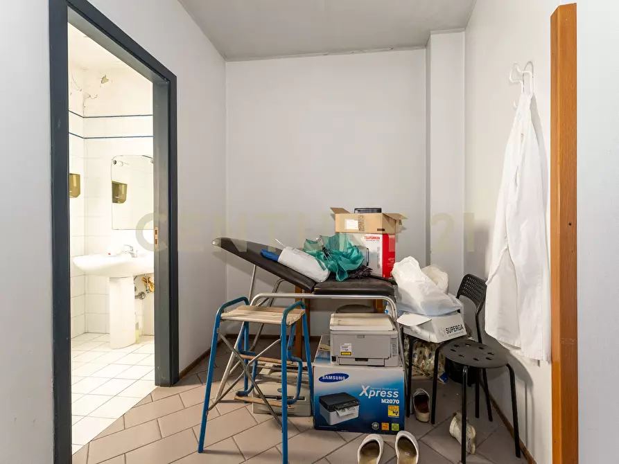 Immagine 12 di Ufficio in vendita  in Stradale Cravone 3 a Catania