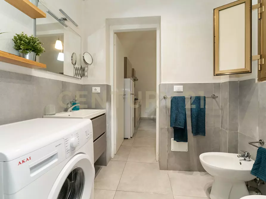 Immagine 17 di Bilocale in vendita  in Via Grimaldi 114 a Catania