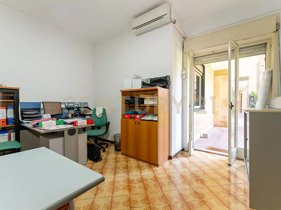 Immagine 6 di Ufficio in vendita  in Via Grazia Deledda 2 a Catania