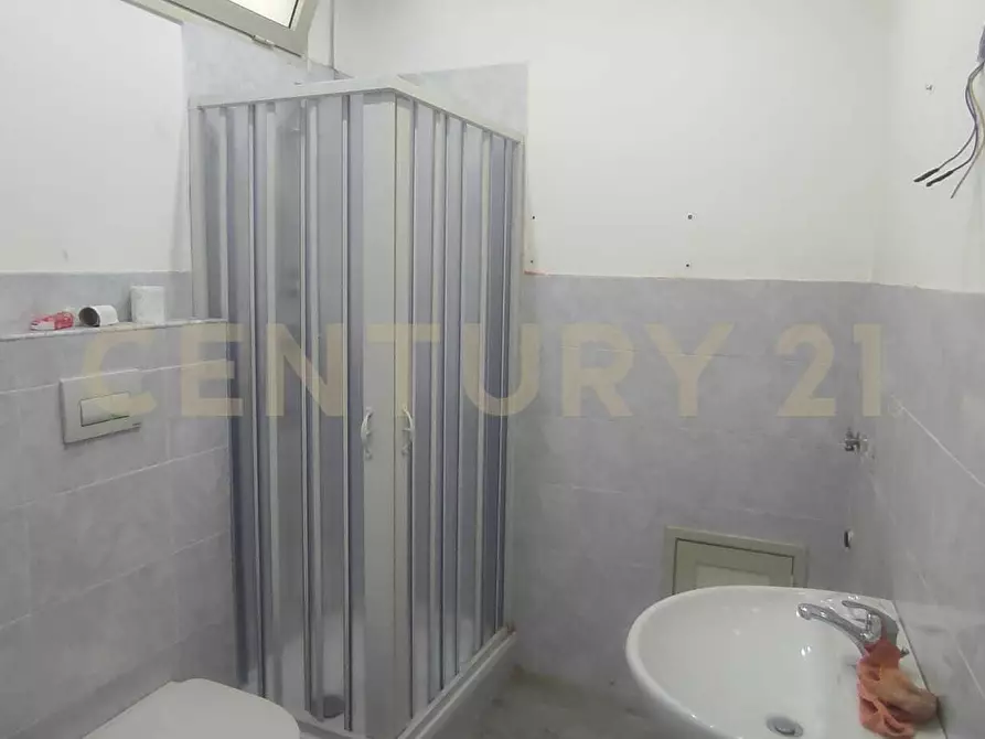 Immagine 17 di Bilocale in vendita  in Via Luigi Settembrini 2 a Giarre