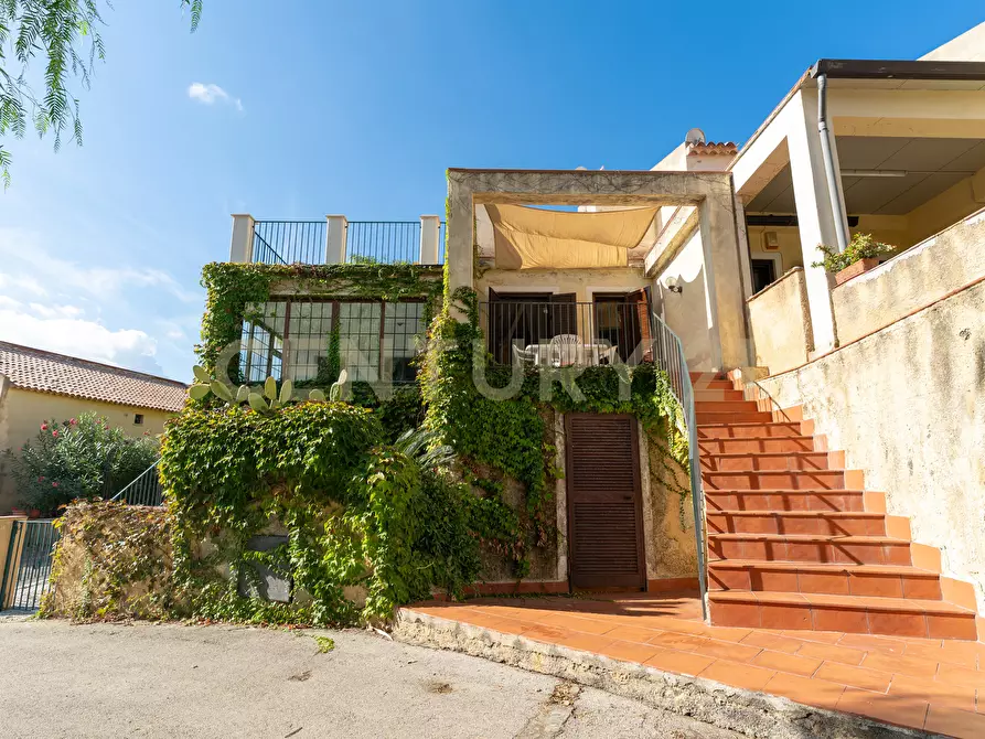 Immagine 1 di Casa indipendente in vendita  in baia arcile a Augusta