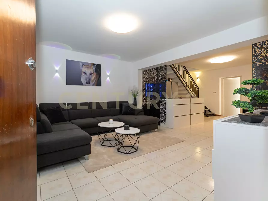 Immagine 1 di Porzione di casa in vendita  in Via XXXI Maggio 34 a Catania