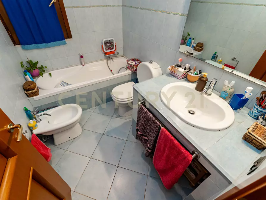 Immagine 21 di Villa in vendita  in Via Alcaloro Petrone 47 a Viagrande