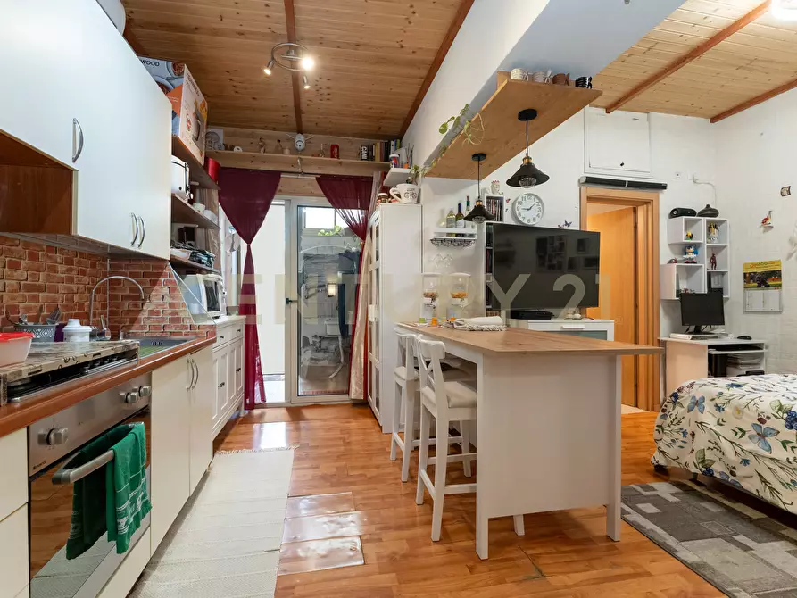 Immagine 3 di Casa indipendente in vendita  in Via Nazionale a Acireale