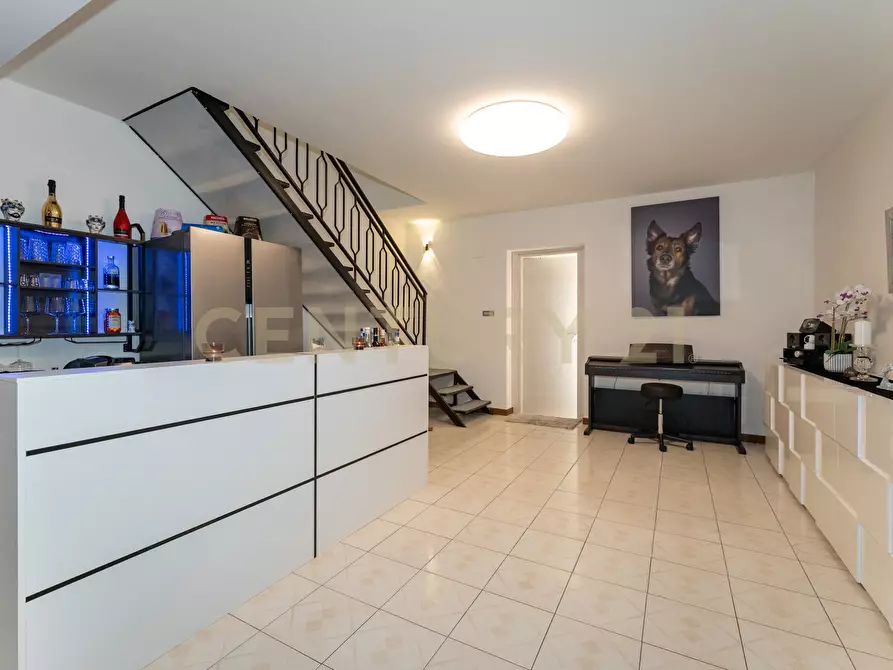 Immagine 9 di Porzione di casa in vendita  in Via XXXI Maggio 34 a Catania