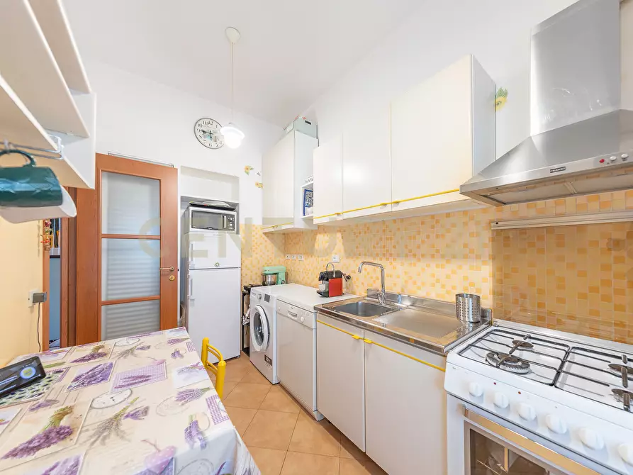 Immagine 17 di Bilocale in vendita  in Via Michelangelo Pinto 3 a Roma