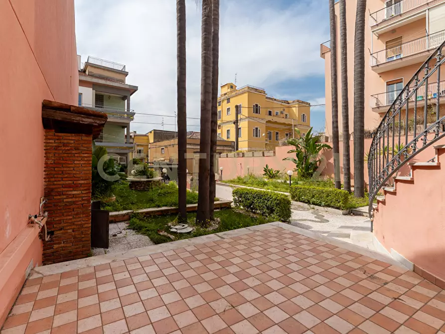 Immagine 39 di Villa in vendita  in Via Ingegnere 130 a Catania