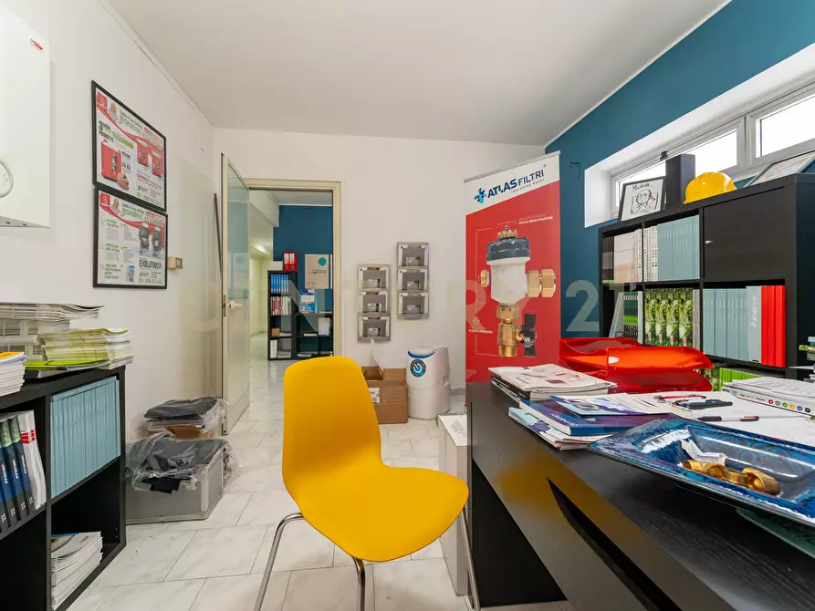Immagine 13 di Ufficio in vendita  in Via Grazia Deledda 17/A a Catania