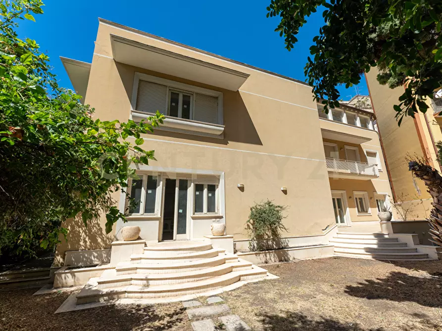 Immagine 1 di Villa in vendita  in Via Salvatore Paola 177 a Catania