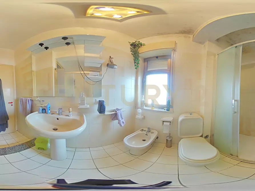 Immagine 46 di Quadrilocale in vendita  in Via Garibaldi 224 a Calatabiano